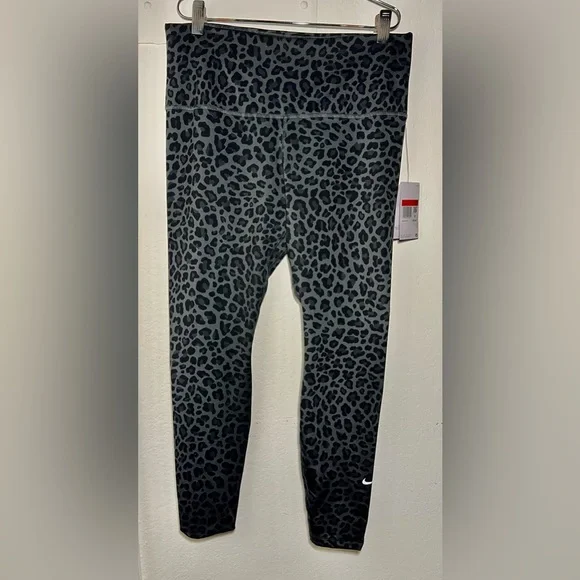 NWT Dry Fit Nike Women’s Training Pants SZ L - Picture 2 of 11